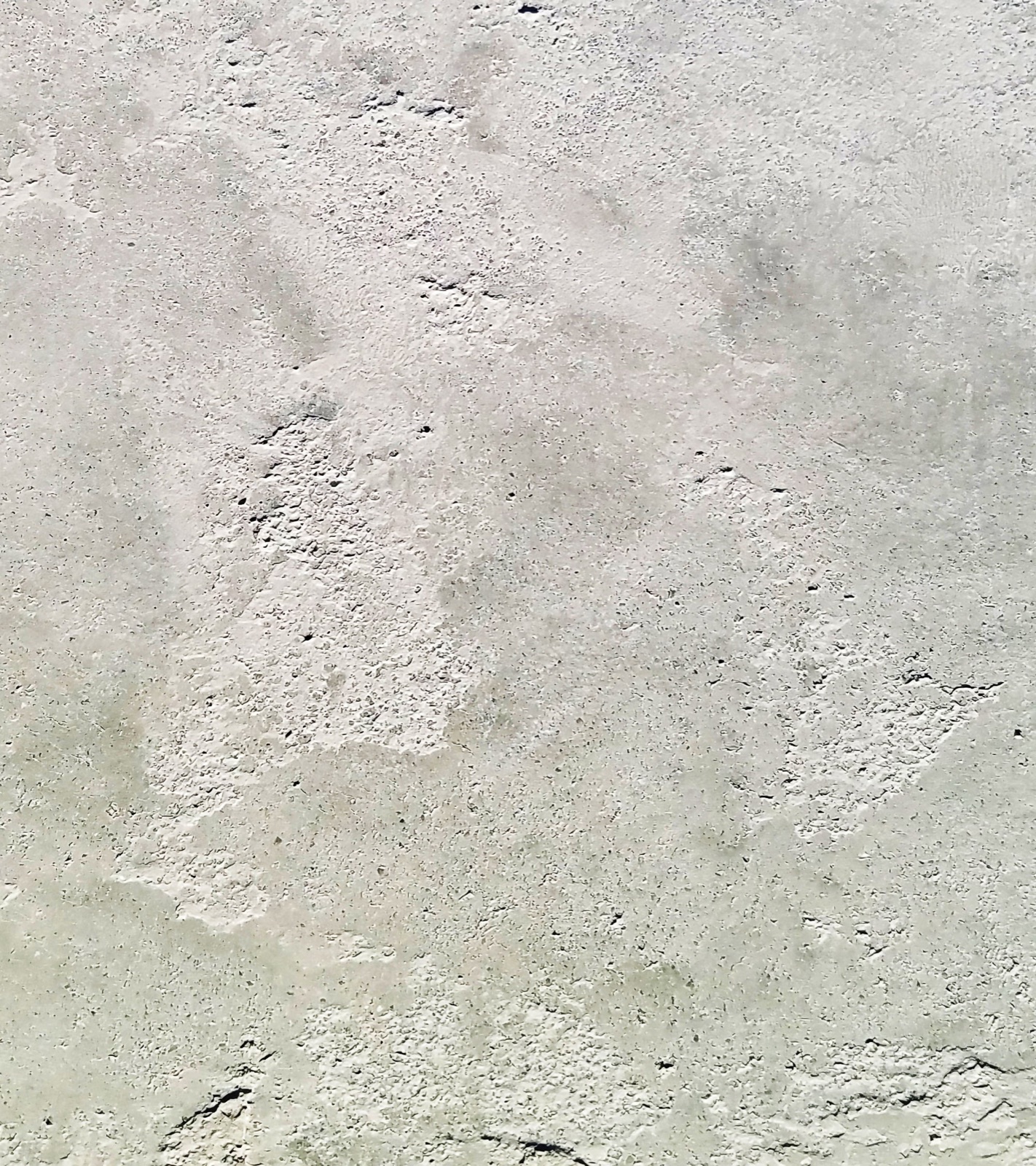 Concrete-inspired seamless finish
